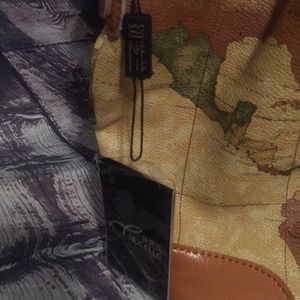 Nucelle Bags - Nucelle Drape Map Bucket Bag Nucelle Bags - Nucelle Drape Map Bucket Bag
